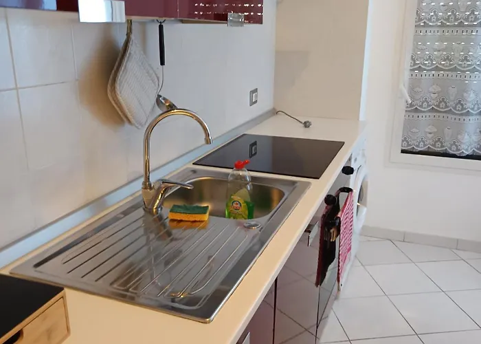 Baladi Monolocale In Centro * Sanremo